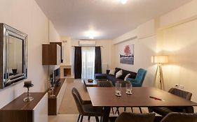 V Luxury Apartment 2